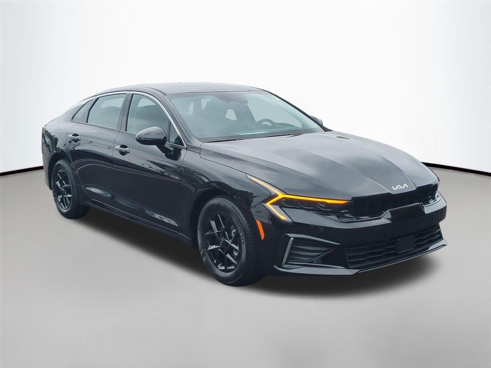 New 2026 Aurora Black Pearl Kia LXS image 7