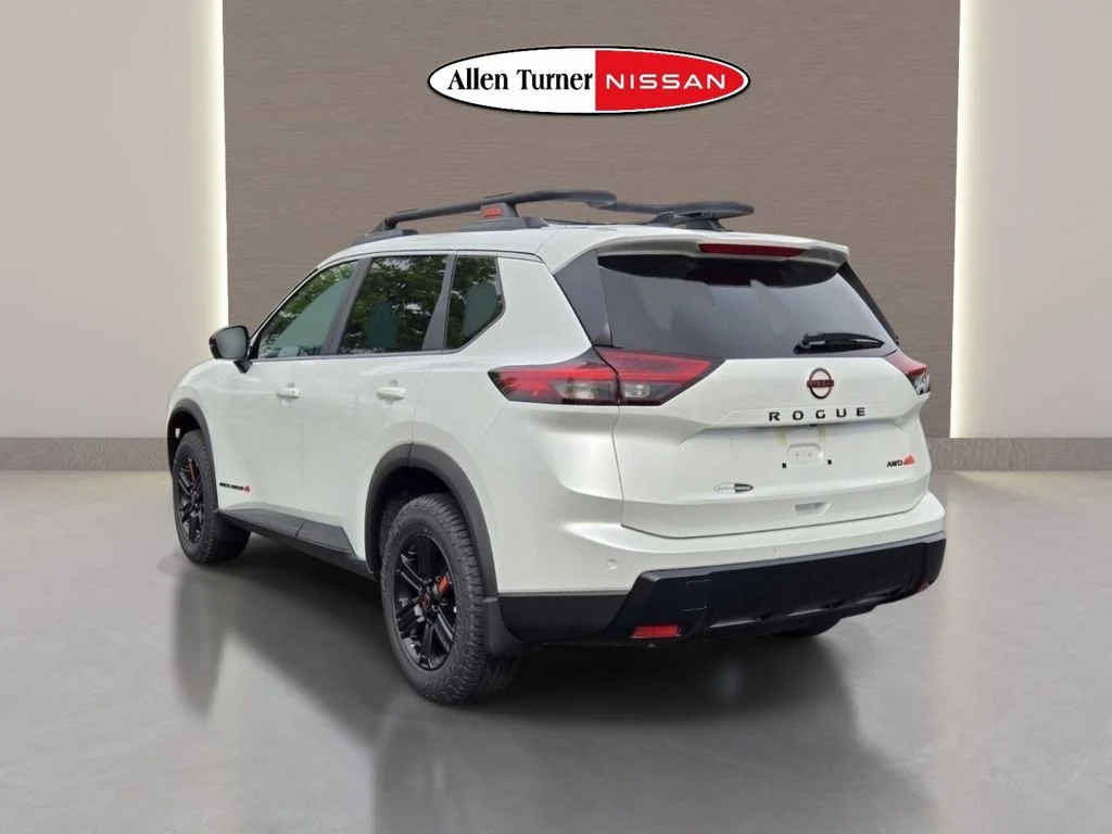 New 2026 Everest White Pearl TriCoat Nissan Rock Creek® image 9