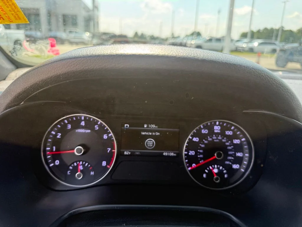 Used 2023 White Kia GT-Line image 13