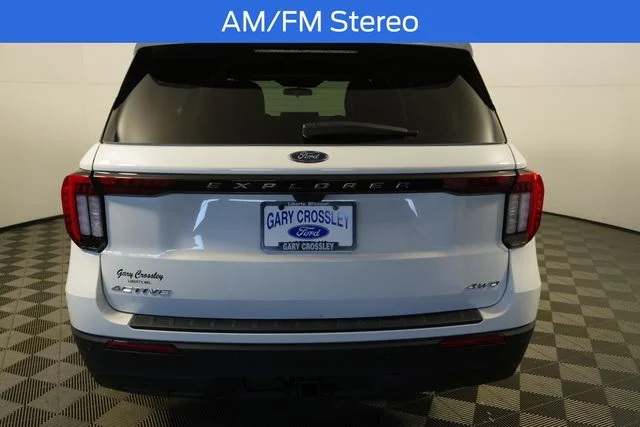 New 2026 Star White Metallic Tri-Coat Ford Active image 4