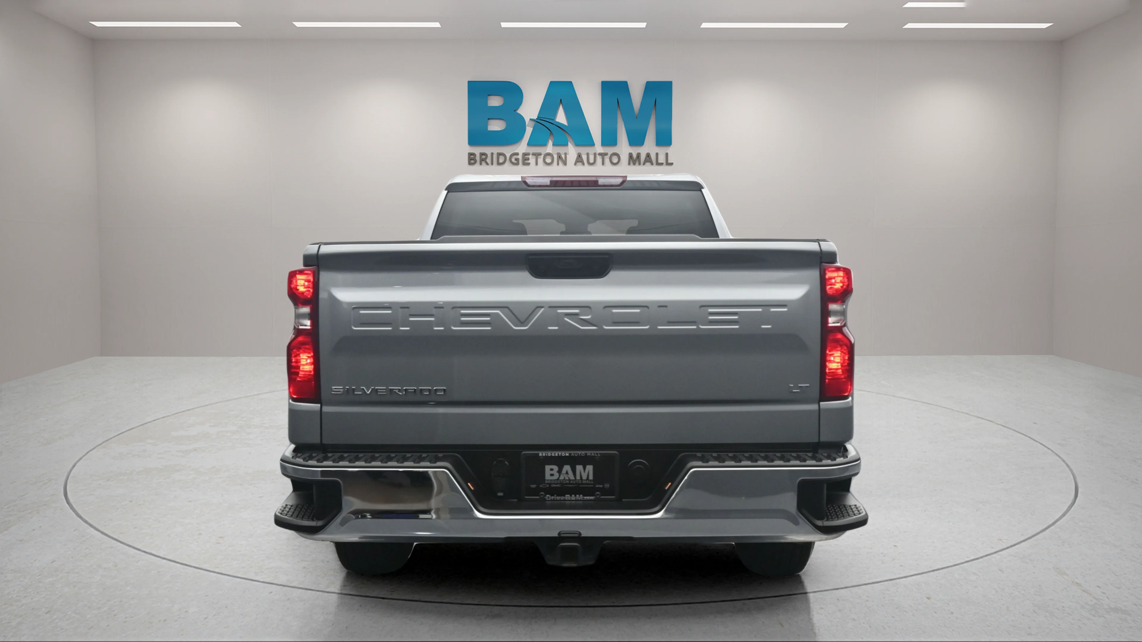 Used 2026 Sterling Gray Metallic Chevrolet LT image 5