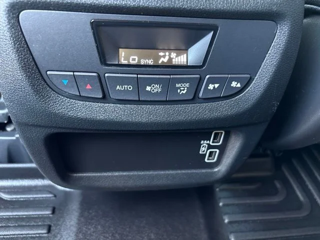 Used 2022  Honda Special Edition image 30