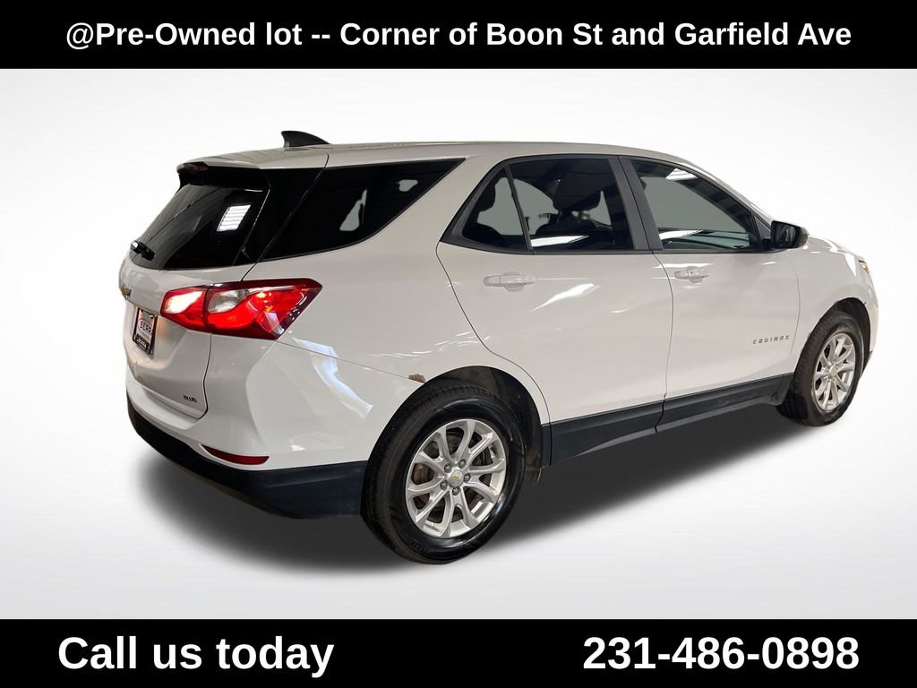 Used 2020  Chevrolet LS image 5