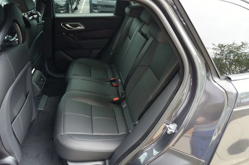 New 2026 Carpathian Grey Land Rover Belgravia Edition image 31
