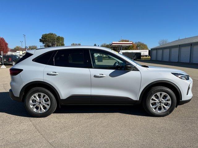 2026 Ford Escape Active photo 4