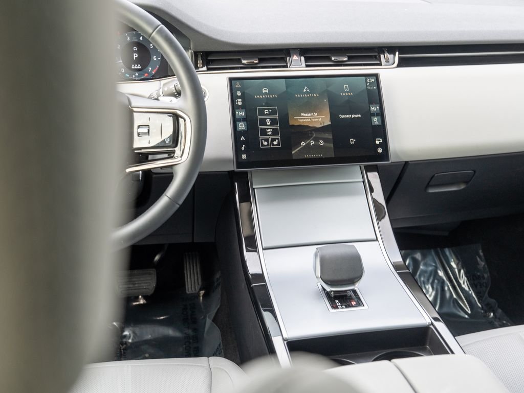 Certified Used 2025 White Land Rover S image 21