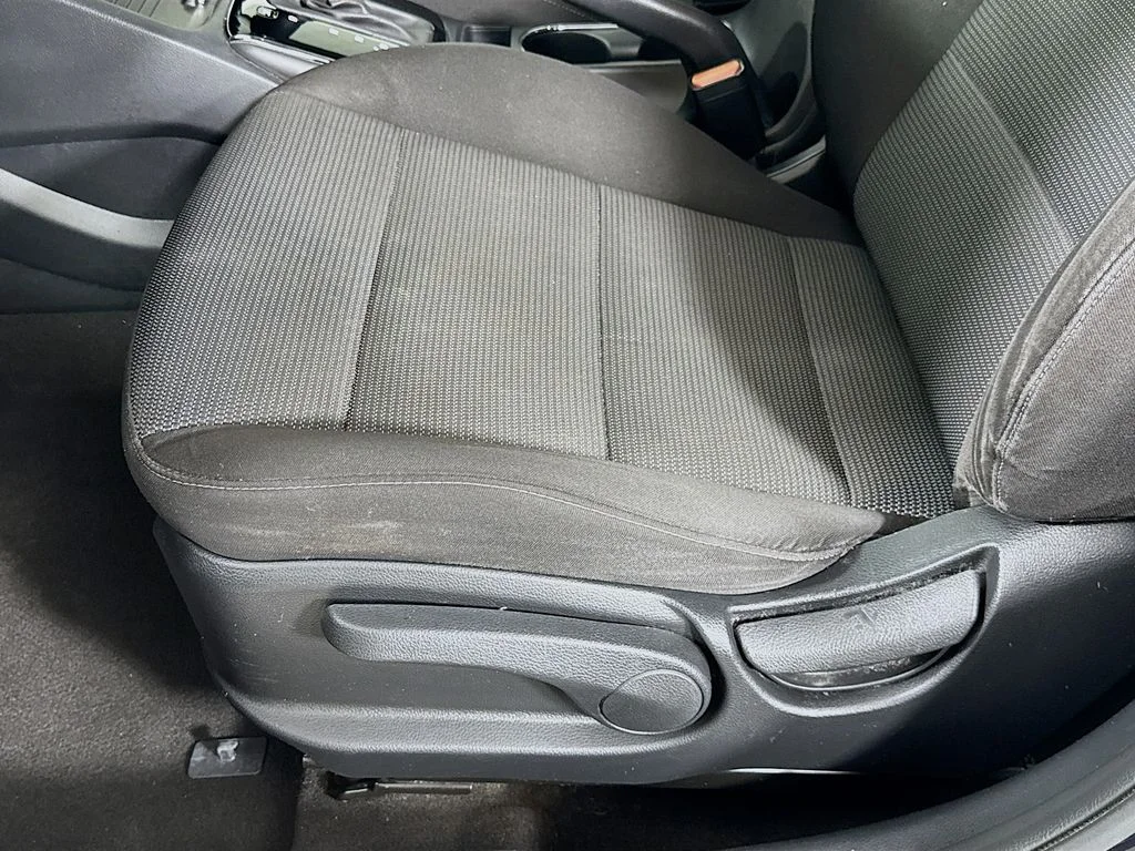Used 2017 Blue Kia LX image 21
