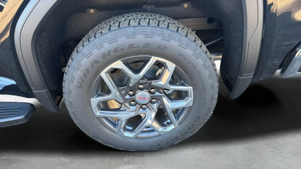2026 GMC Sierra 1500 SLT - Photo 20