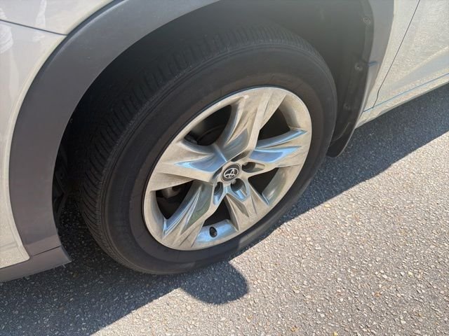Used 2019 Silver Toyota Limited image 9