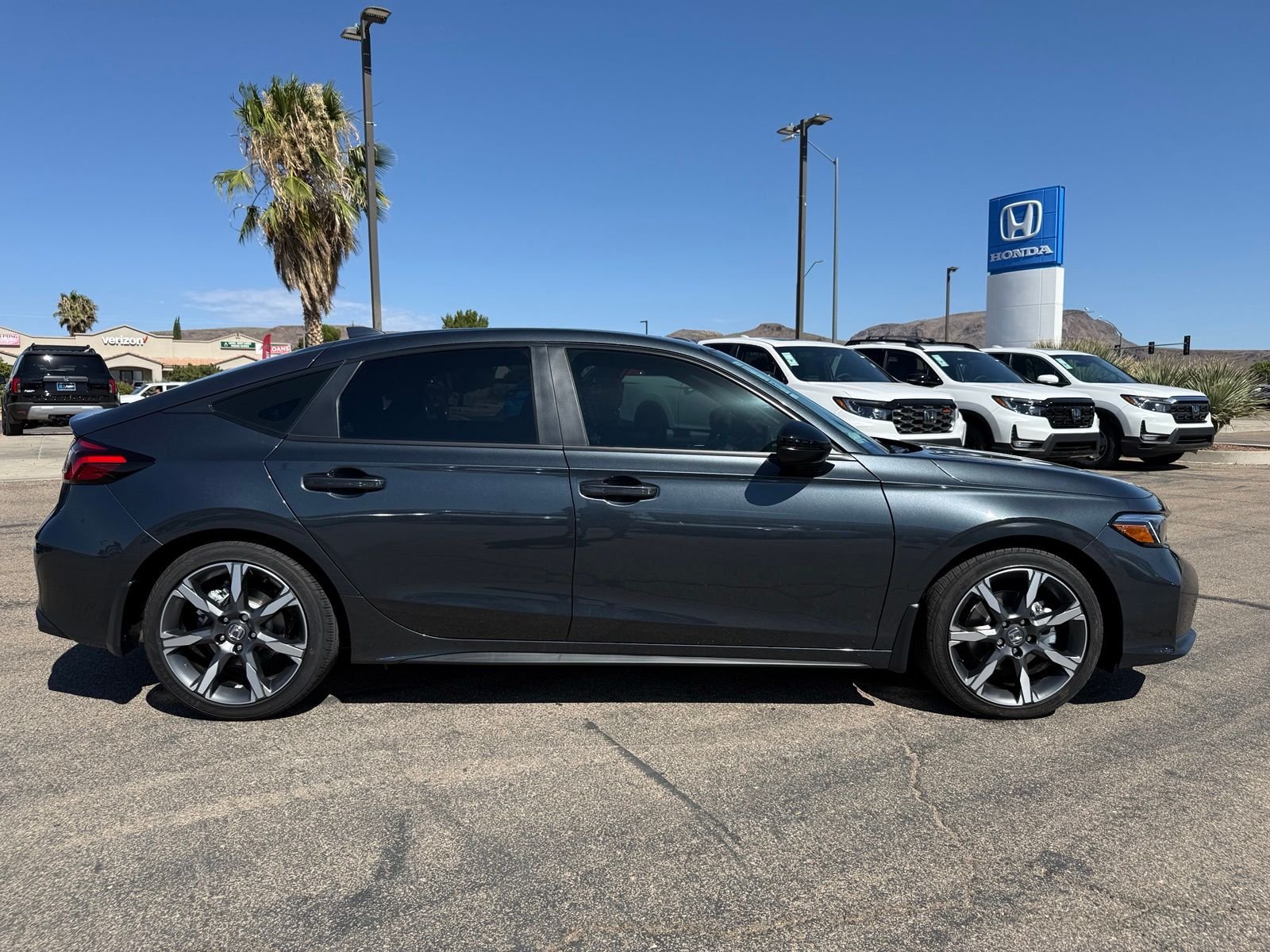 2026 Honda Civic Hatchback Sport Touring - Photo 4