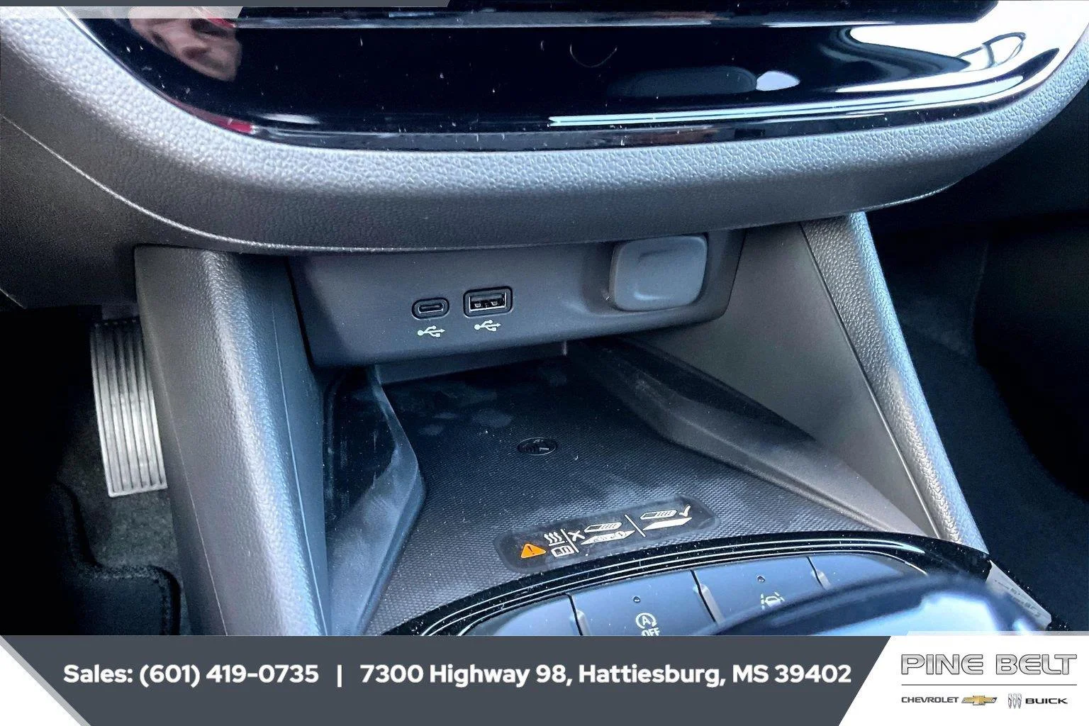 New 2026 Moonstone Gray Metallic Buick Avenir image 24