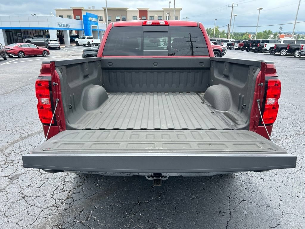 Used 2018 CAJUN RED TINTCOAT Chevrolet LT image 37