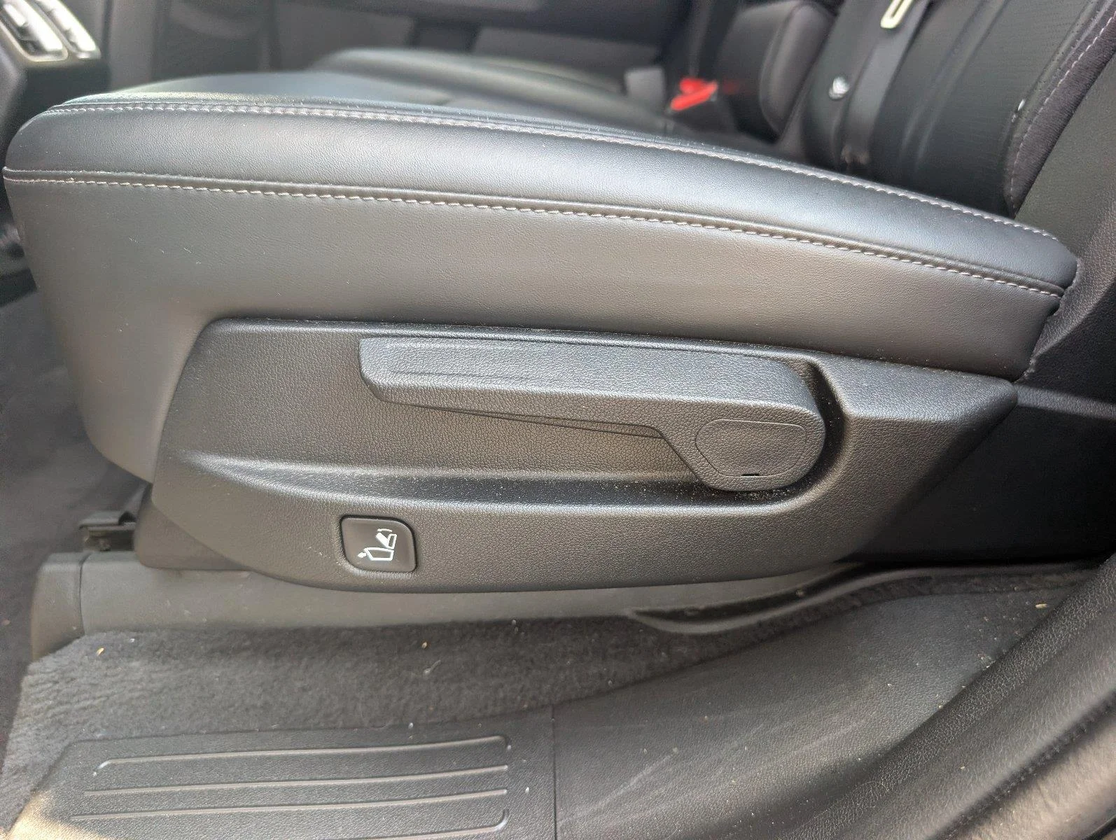 Used 2024 Ebony Black Kia S image 33