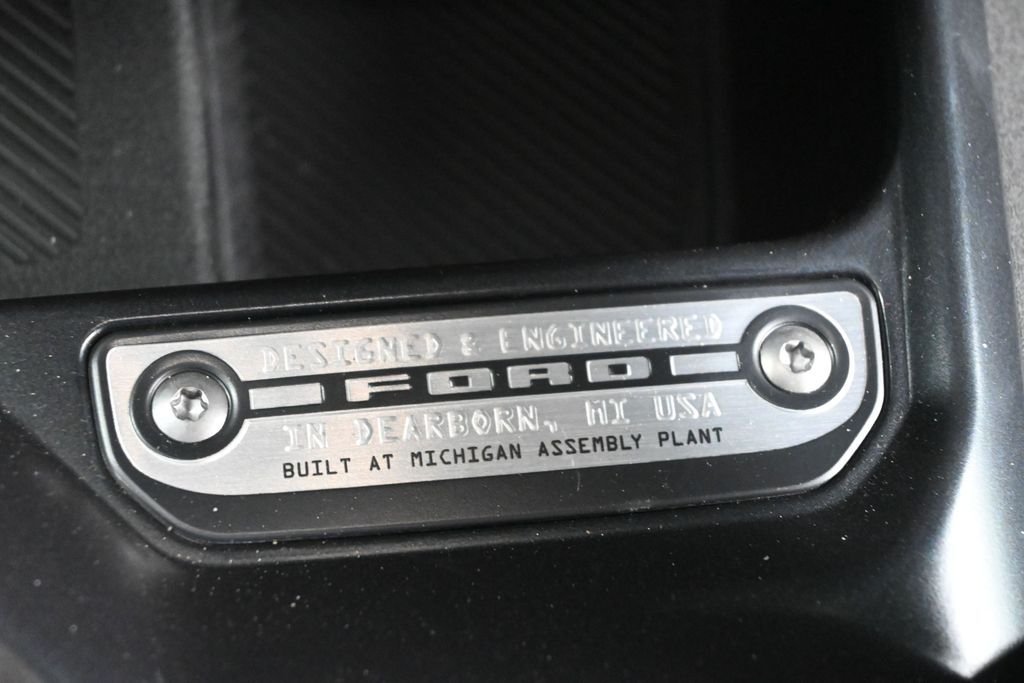 New 2026 Shadow Black Ford Badlands image 17
