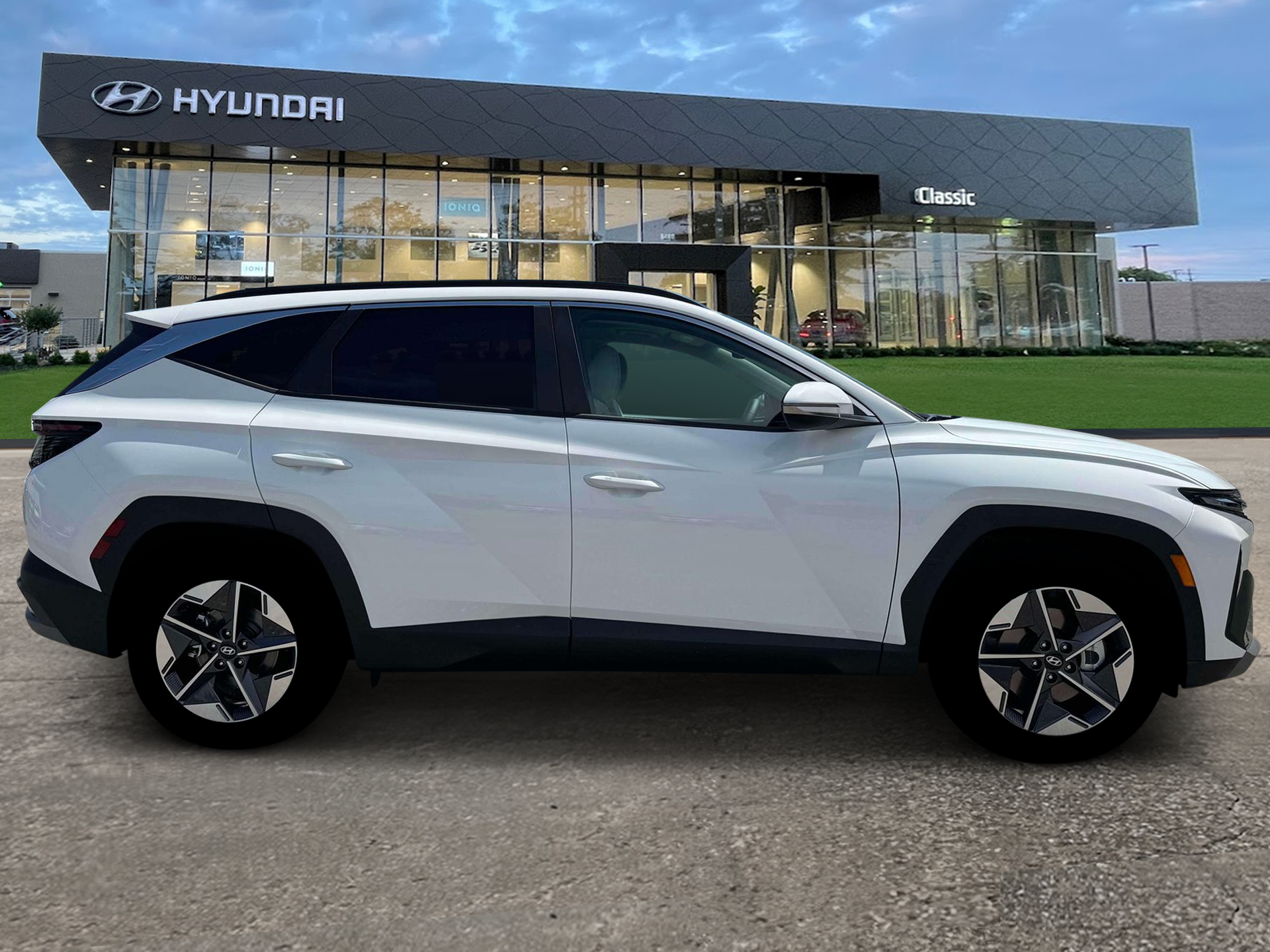 New 2026 Serenity White Pearl Hyundai SEL Premium image 9