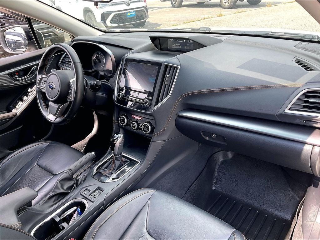 Used 2023 Crystal White Pearl Subaru Limited image 13