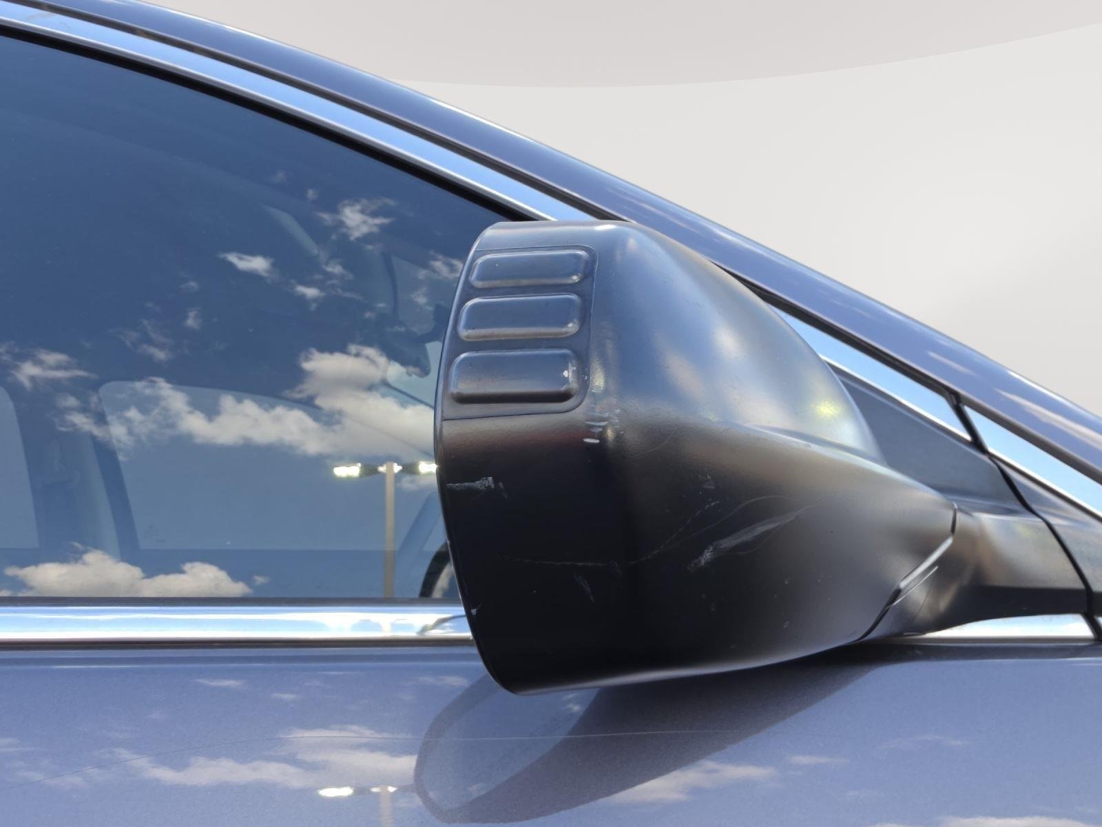 Used 2016 Modern Steel Metallic Honda LX image 32