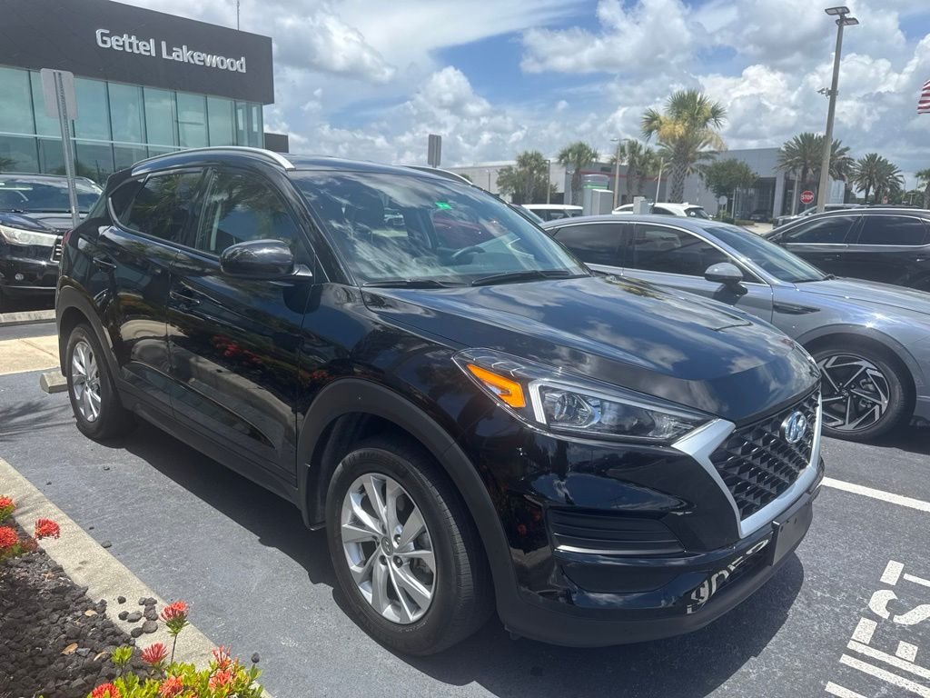 Used 2020 Black Hyundai Value image 6
