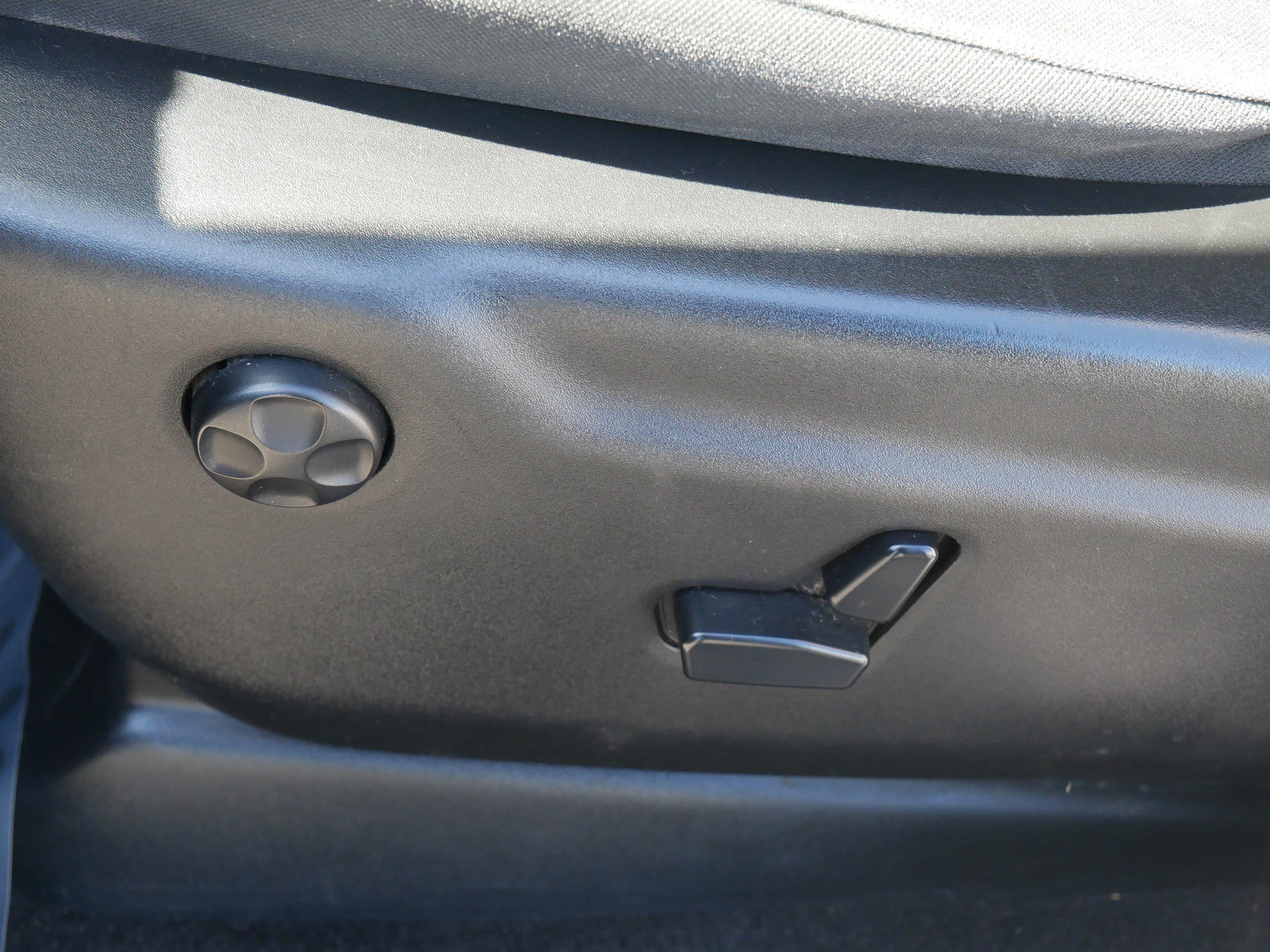 2011 Jeep Grand Cherokee Laredo - Photo 20