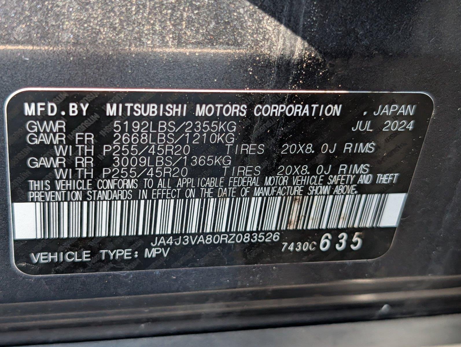 Used 2024 Alloy Silver Metallic Mitsubishi SE image 38