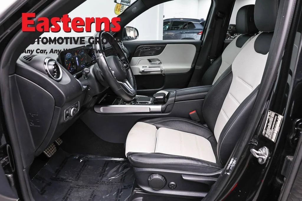 Used 2022 Black Mercedes-Benz GLB 250 image 14