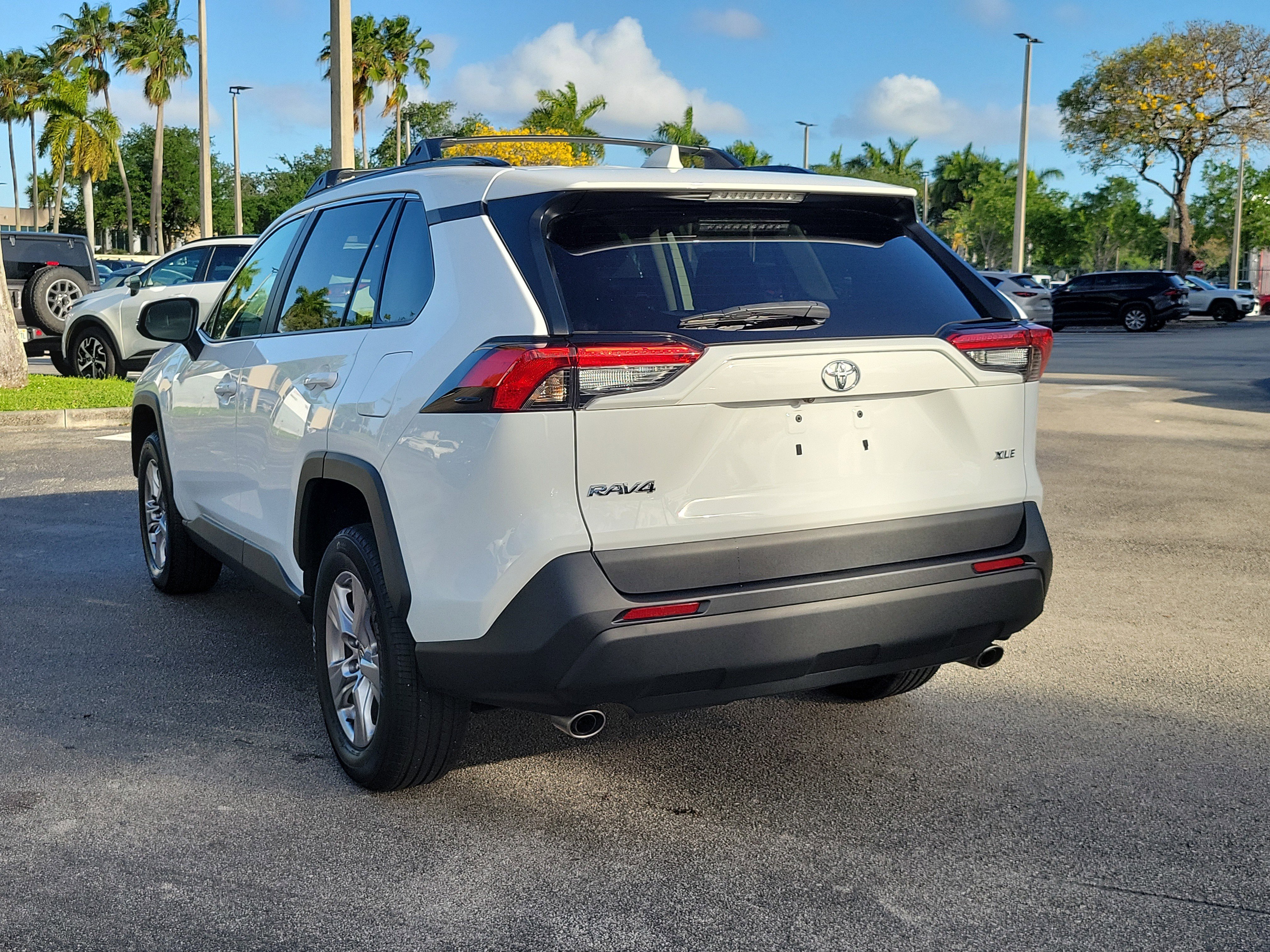 Used 2023 White Toyota XLE image 6