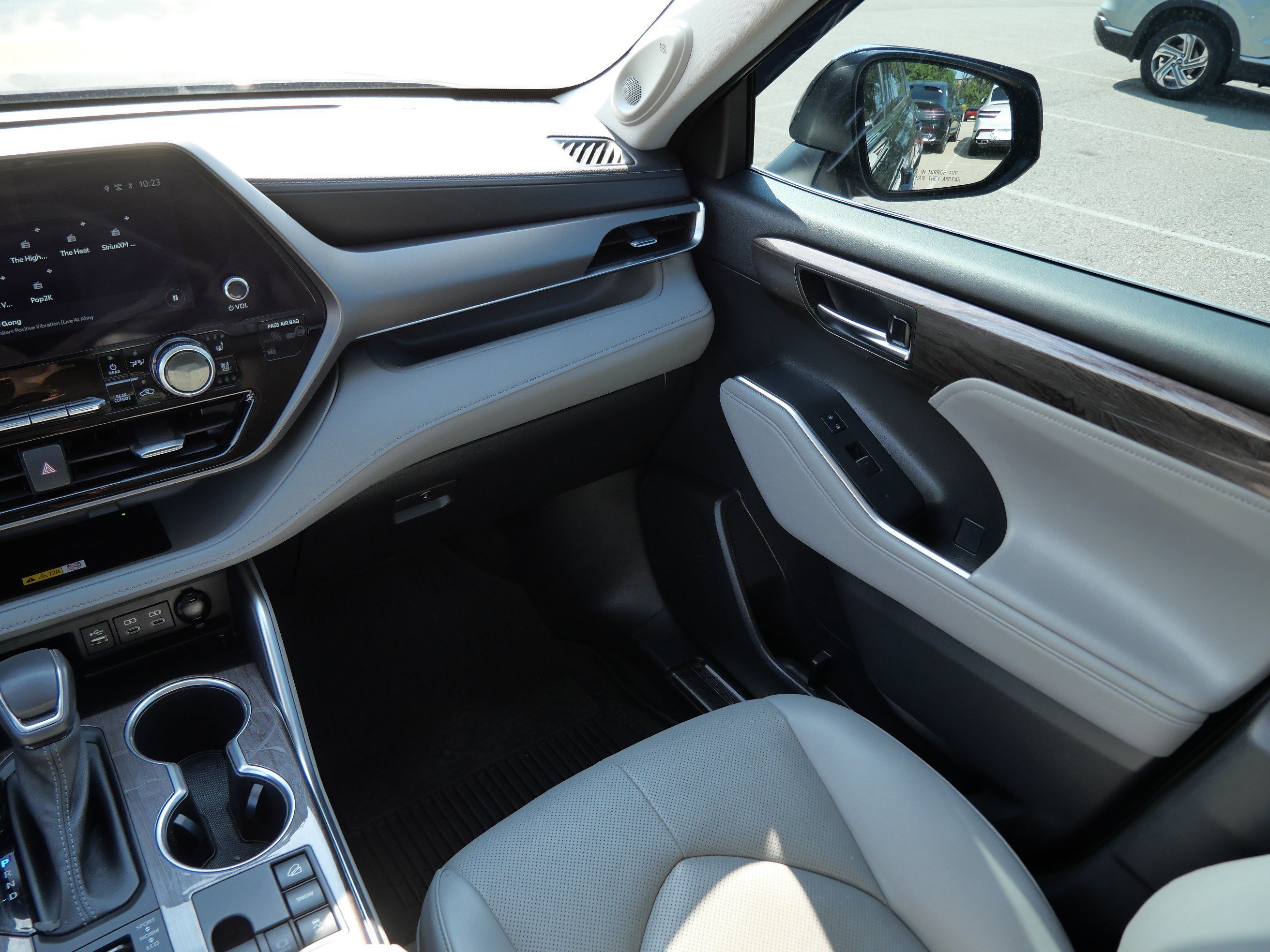 Used 2023 Midnight Black Metallic Toyota Limited image 12