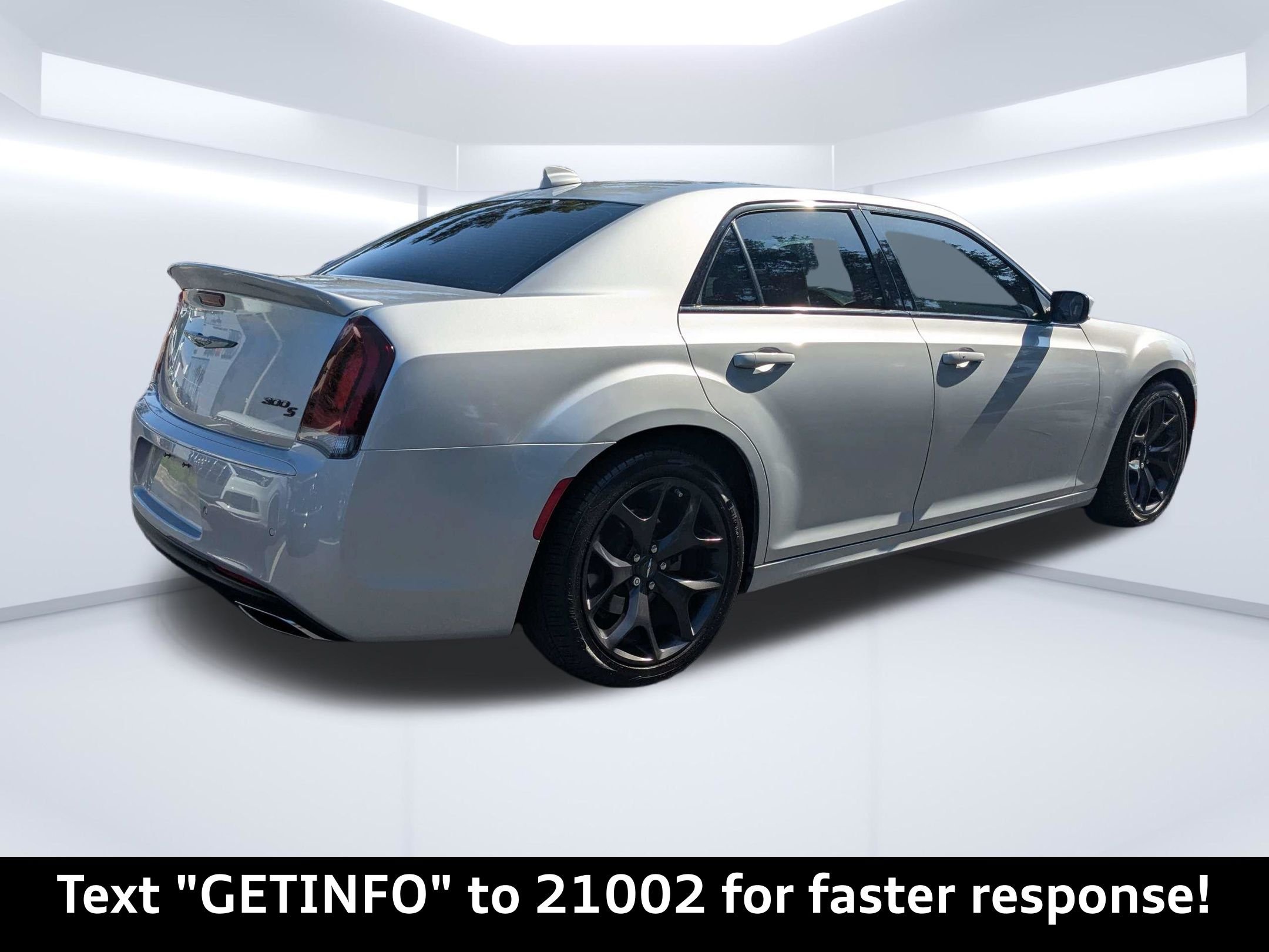 Used 2022 Silver Chrysler S image 4