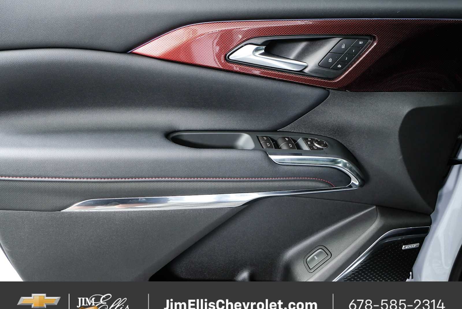 New 2026 Polar White Tricoat Chevrolet RS image 6