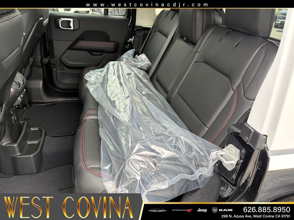 New 2026 Black Clear-Coat Exterior Paint Jeep Rubicon image 32