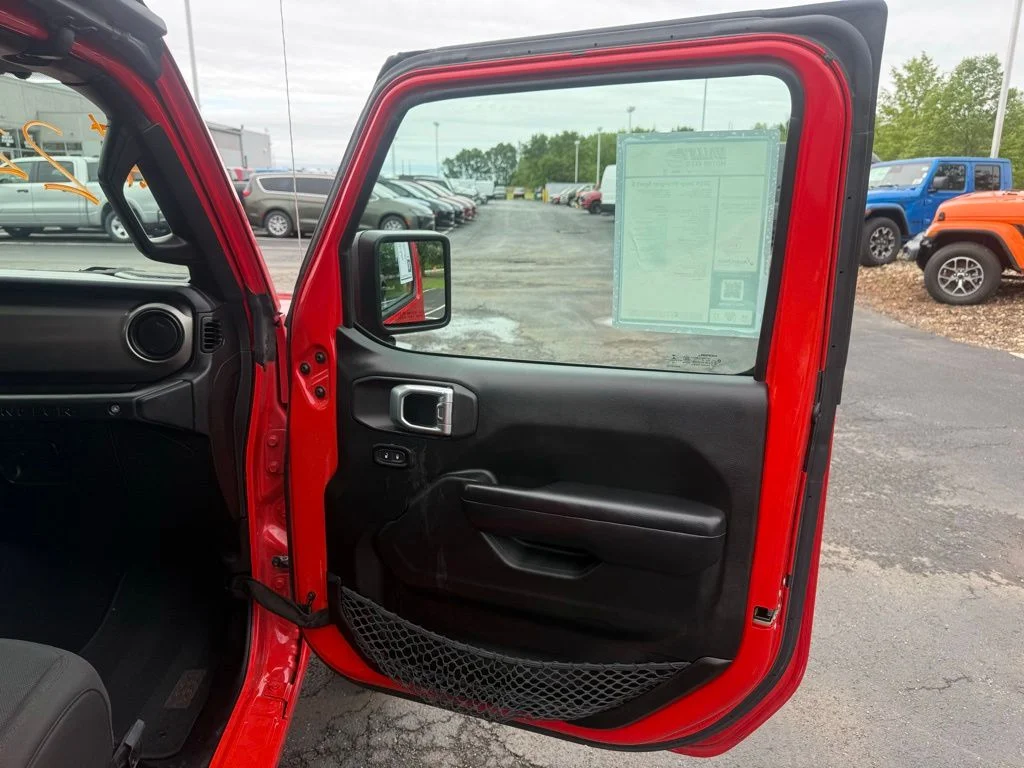 Certified Used 2019 Red Jeep Sport S image 43