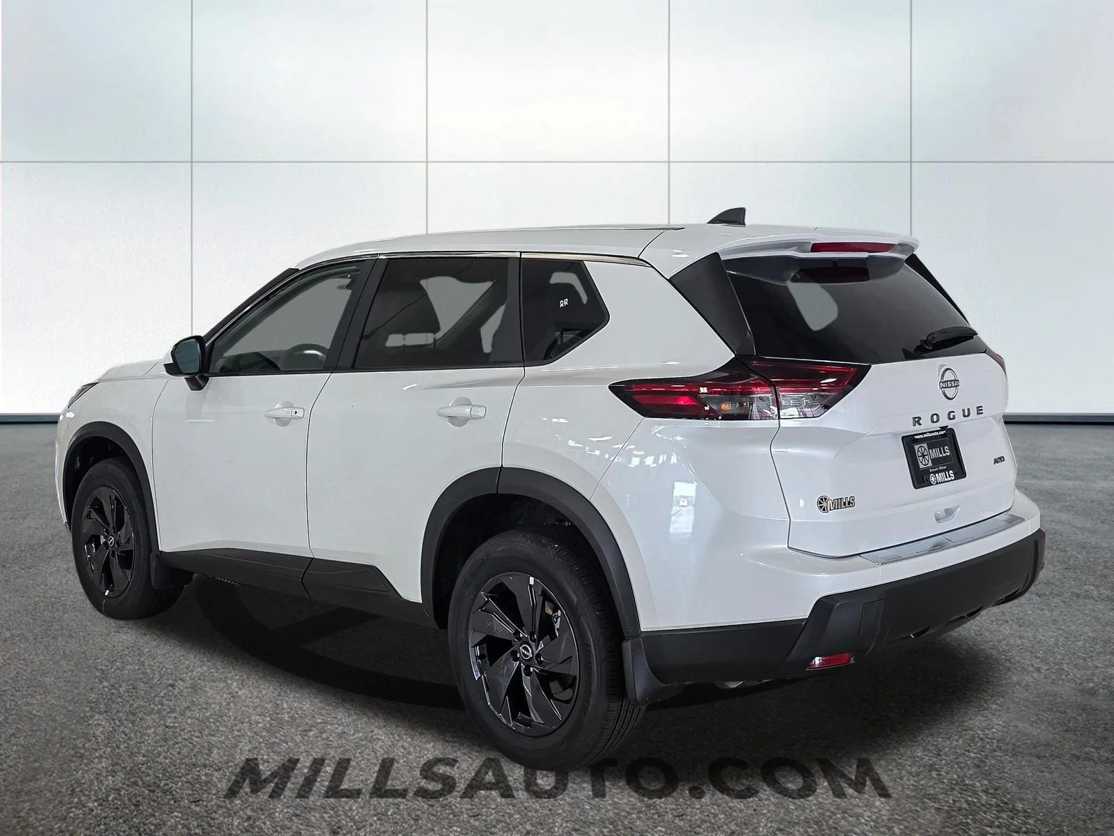 New 2026 Everest White Pearl TriCoat Nissan SV image 4