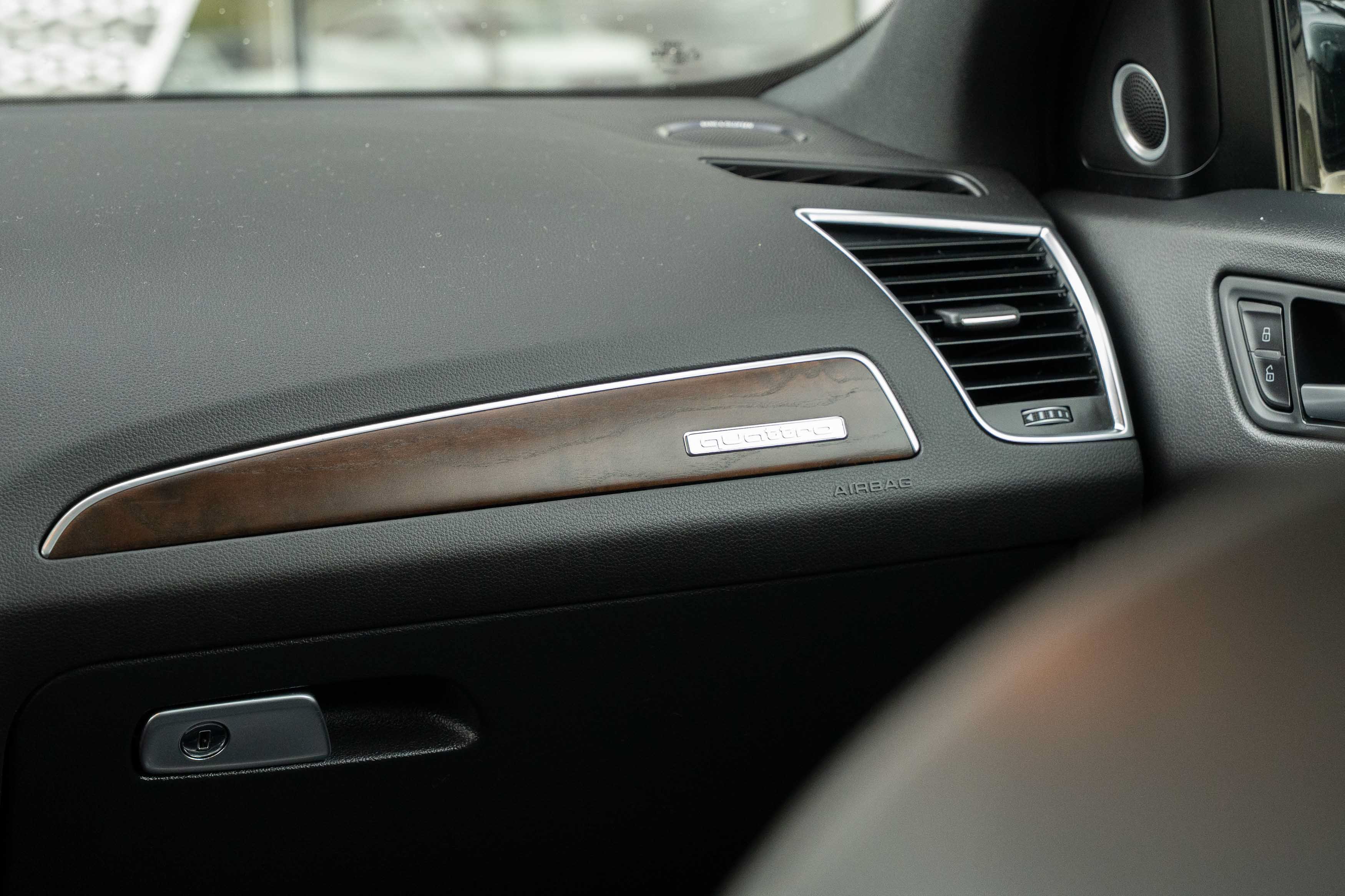 Used 2017 Daytona Gray Pearl Effect Audi Premium Plus image 13