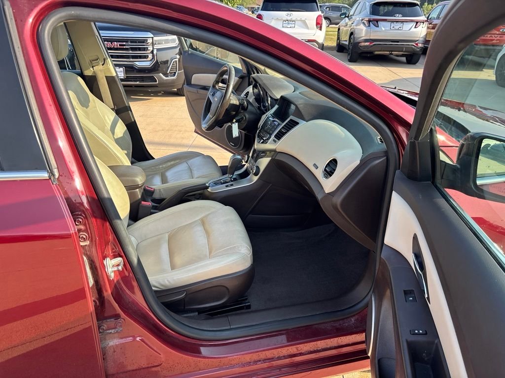 Used 2015 Red Tintcoat Chevrolet 2LT image 31