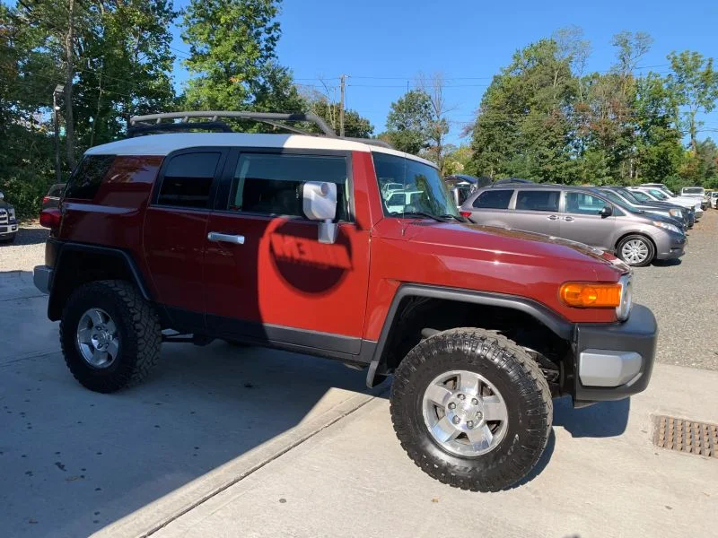 Used 2008 Red Toyota Sport Utility 2D image 19