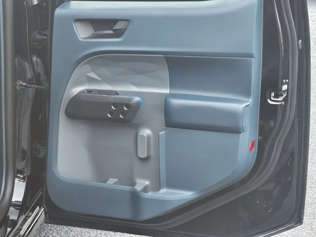 New 2026 Shadow Black Ford Lobo™ image 33