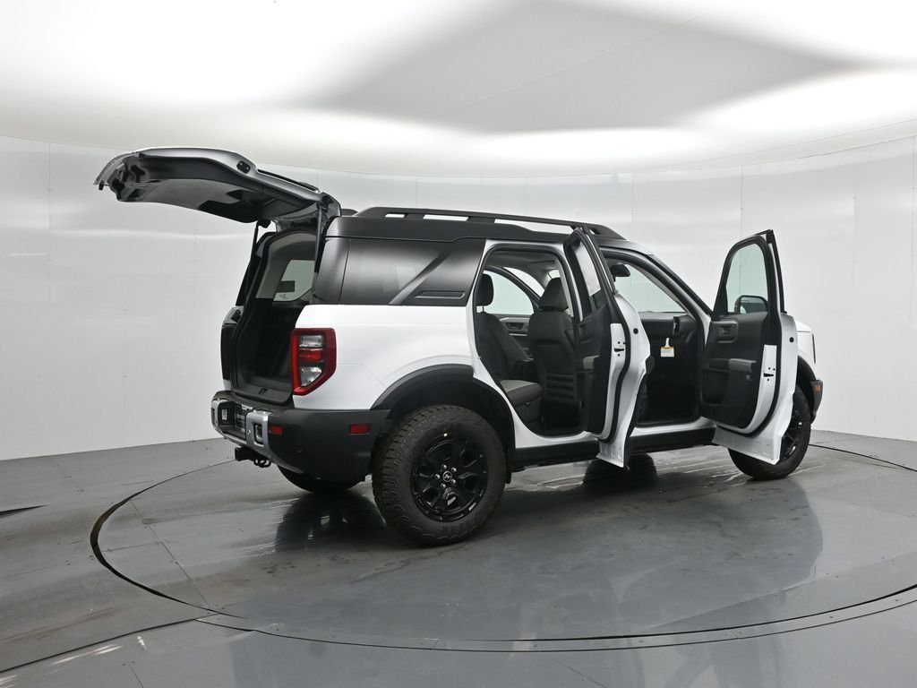 New 2026 Oxford White Ford Badlands image 5