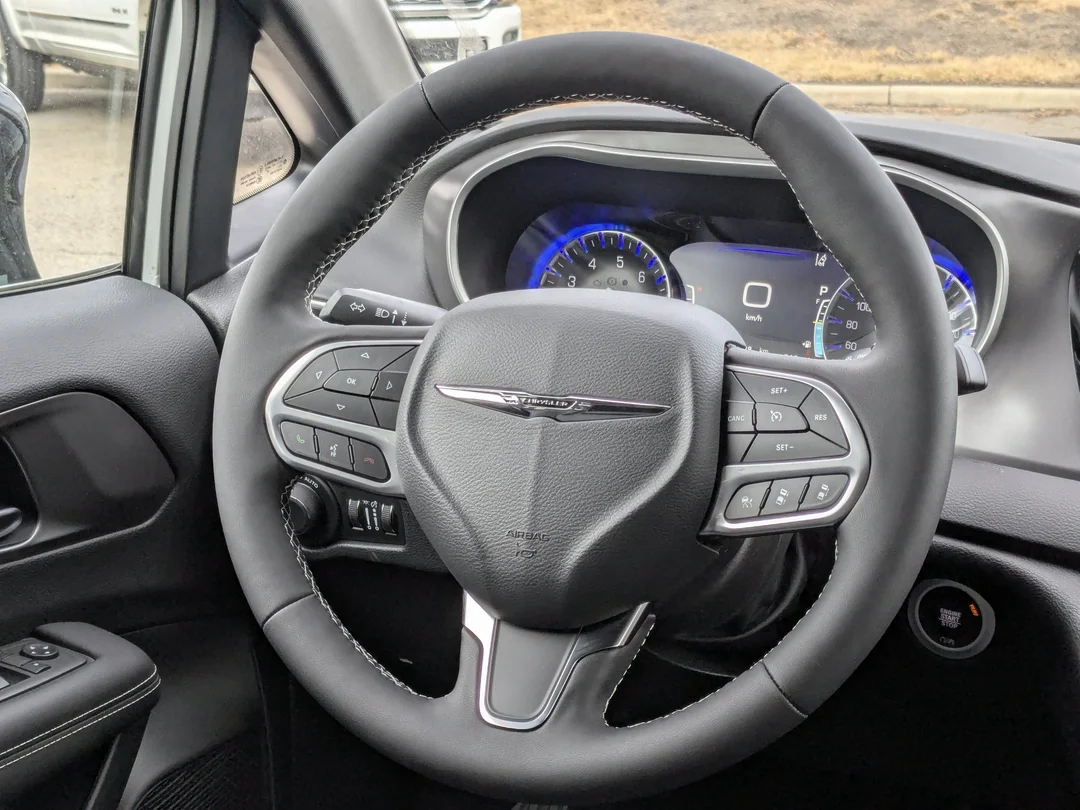 New 2026 White Chrysler SXT - - FWD - Power Liftgate - Power Sliding Doors - Leather & More! image 16