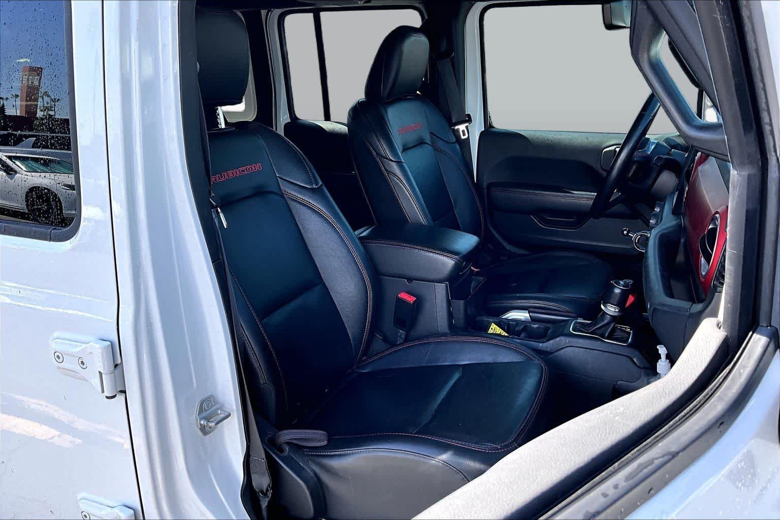 Used 2021 Bright White Clearcoat Jeep Unlimited Rubicon image 8
