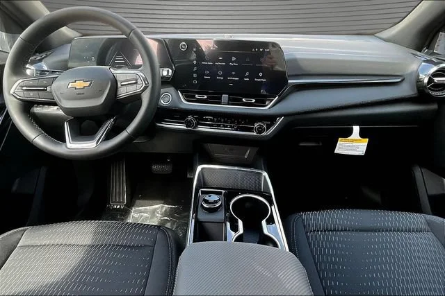 New 2027 Summit White Chevrolet LT image 5