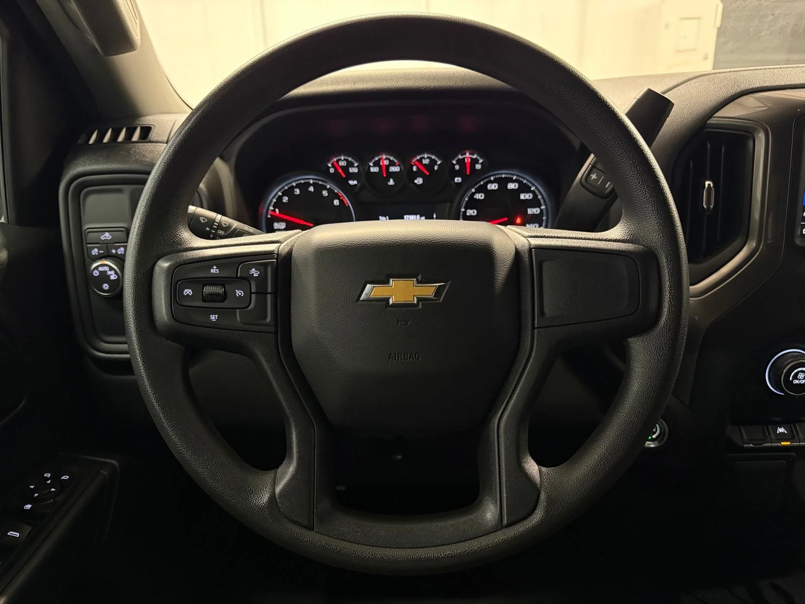 Used 2025 Blue Chevrolet Custom image 14