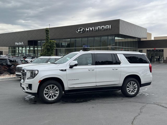2022 GMC Yukon XL SLT