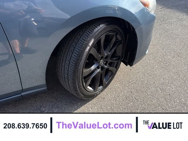 Used 2015 Blue Mazda i Grand Touring image 11