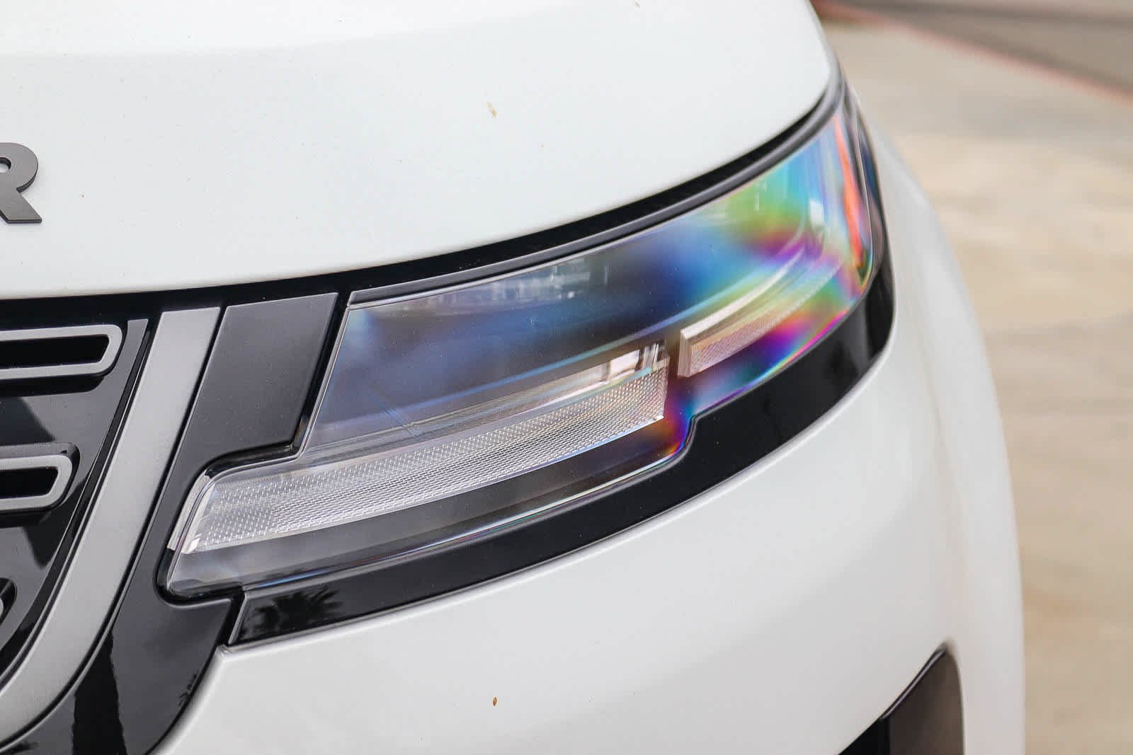 New 2026 Fuji White Land Rover Core S image 10
