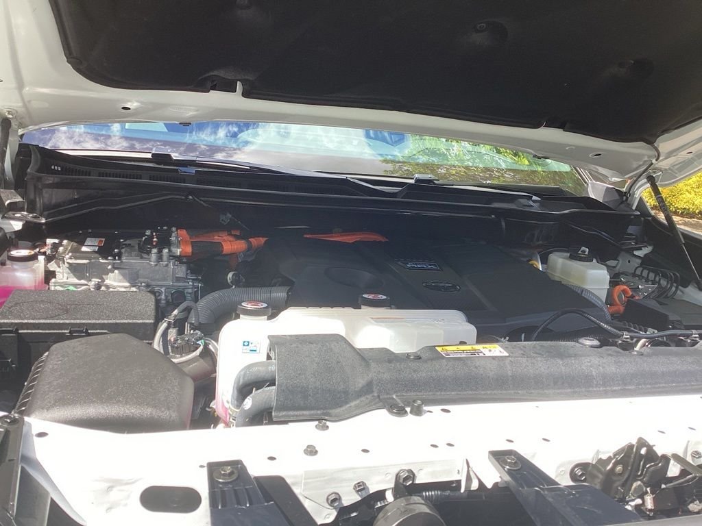 Used 2025 Beige Toyota Platinum image 26