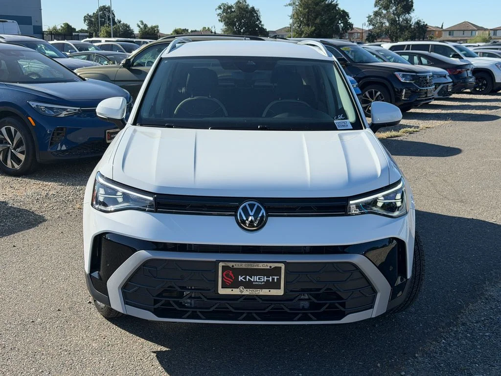 New 2026 Pure White Volkswagen 1.5T SE image 4