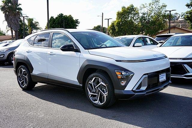 New 2026 White Hyundai SEL Premium FWD image 6