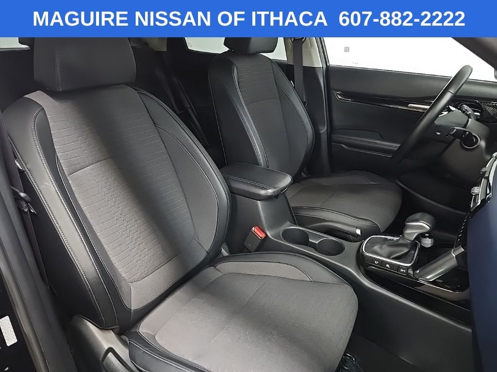 Used 2023 Black Kia S image 14
