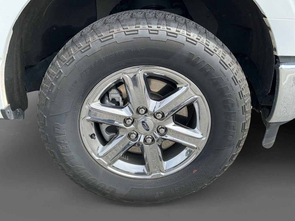 Used 2025 White Ford XLT image 12
