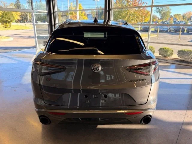 Used 2021 Vesuvio Gray Metallic Alfa Romeo Ti Sport image 4
